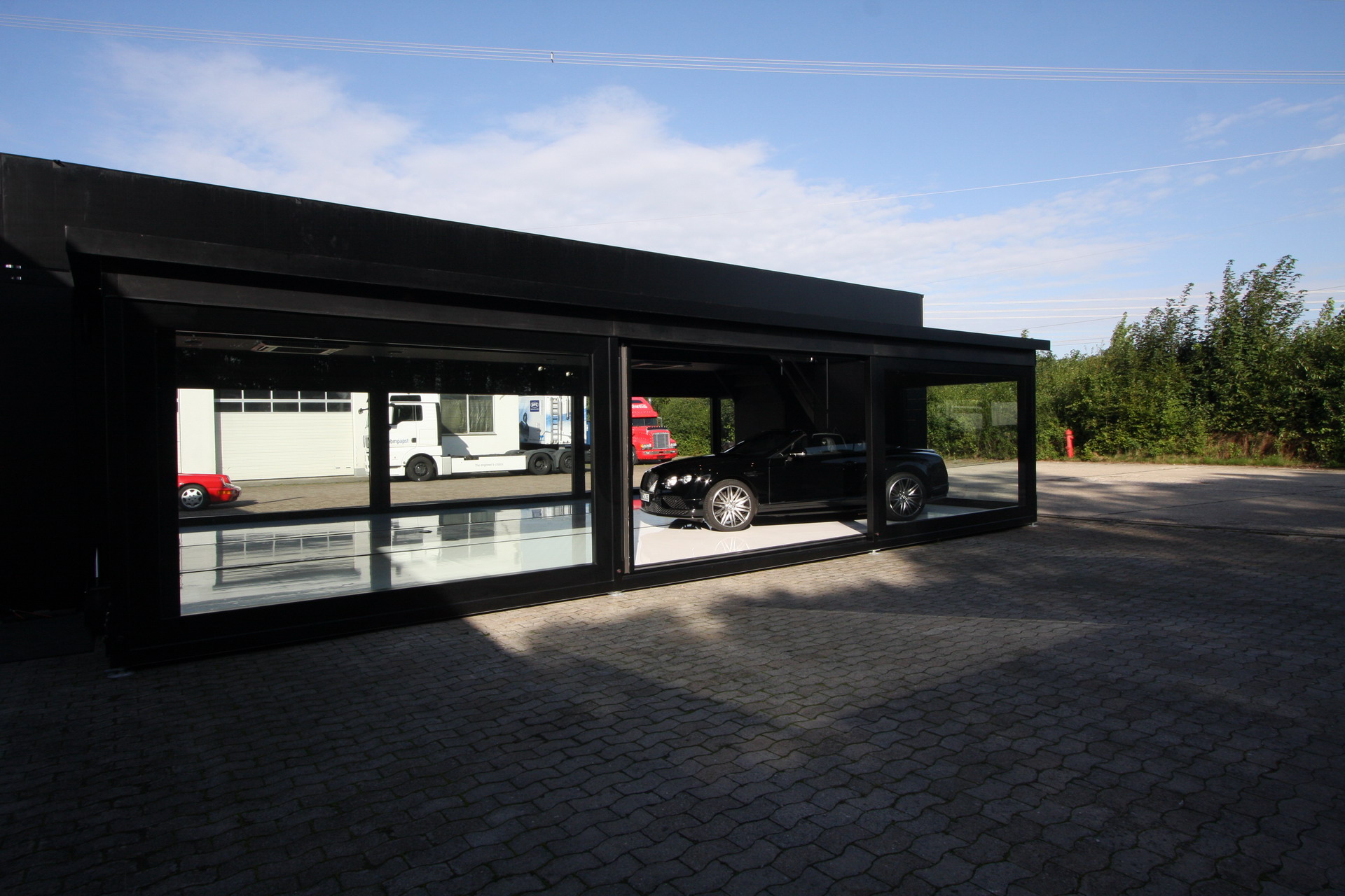 Bently pop-up mobile car showroom dealership