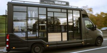 Ranger Panorama self-drive exhibition unit side view with glass panels